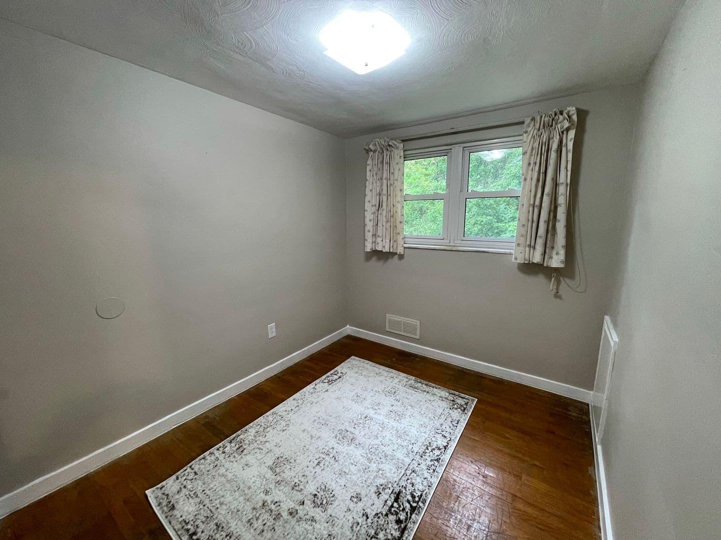 Pittsburgh House: 157 Merritt Avenue
