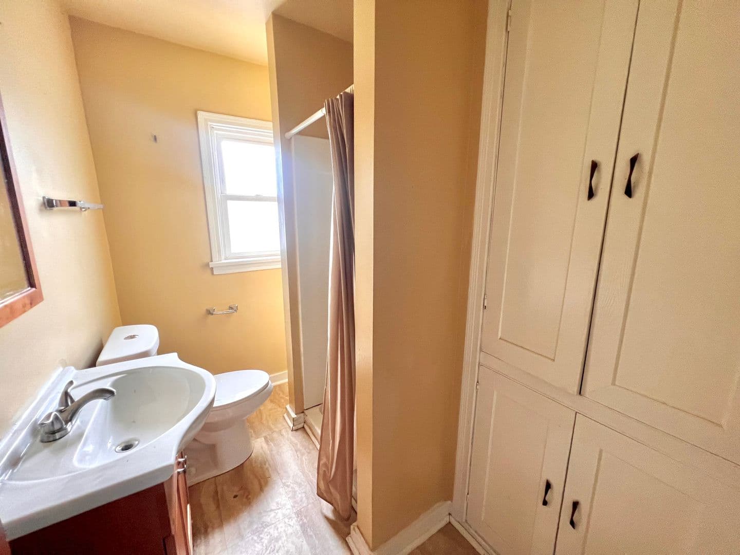Beaver Falls House: 3609 College Avenue, Rear
