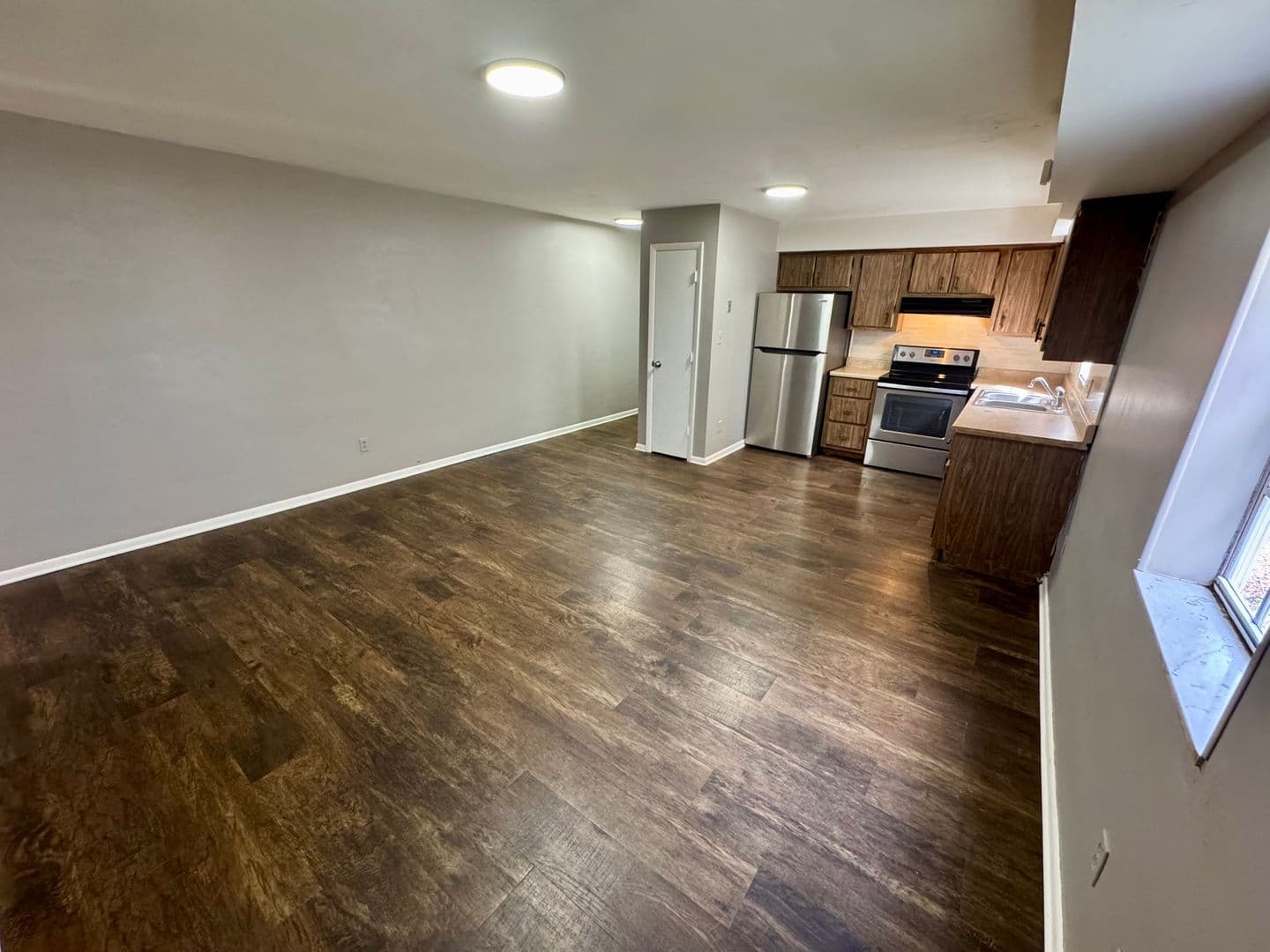 New Kensington Apartment: 542 5th Avenue