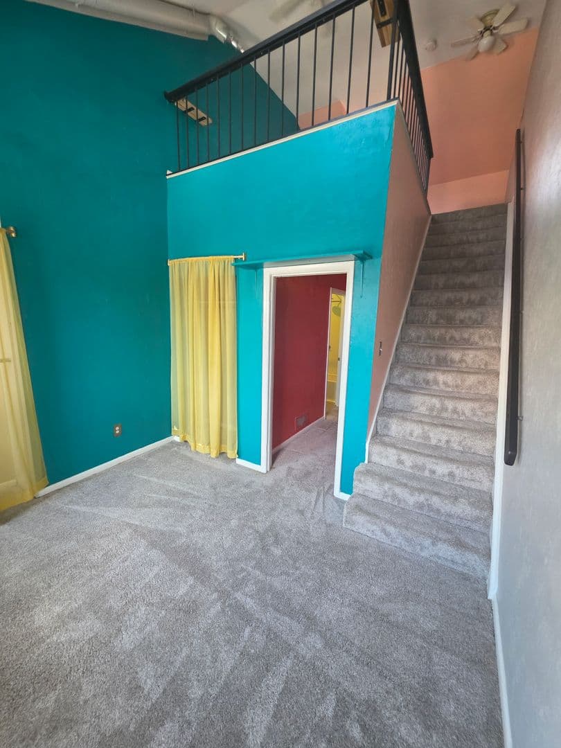 Pittsburgh House: 18 S 13th Street