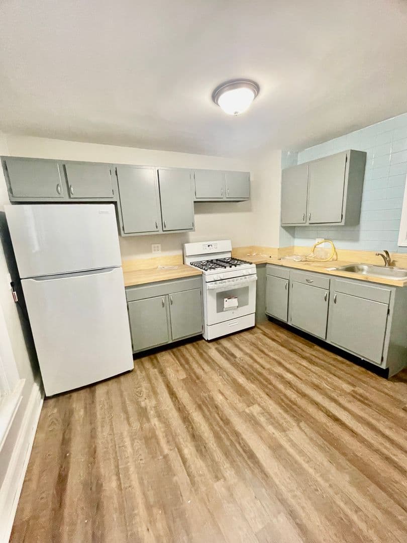 Pittsburgh Apartment: 120 Kathleen Street