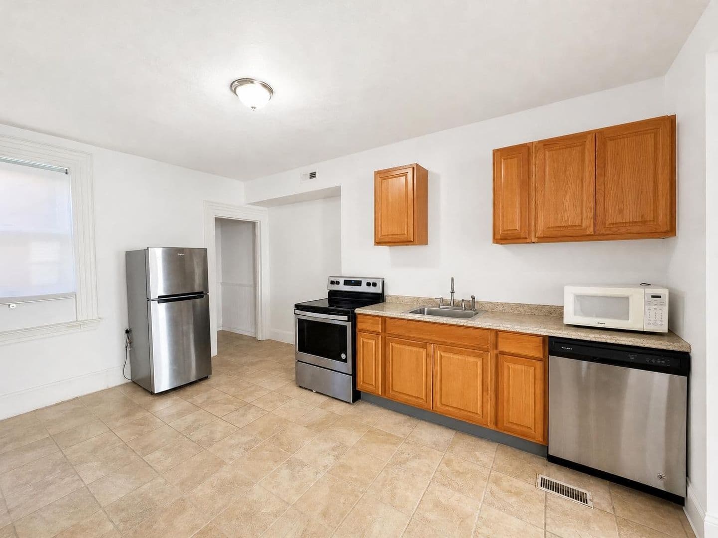 Pittsburgh Apartment: 1822 Niggel Street