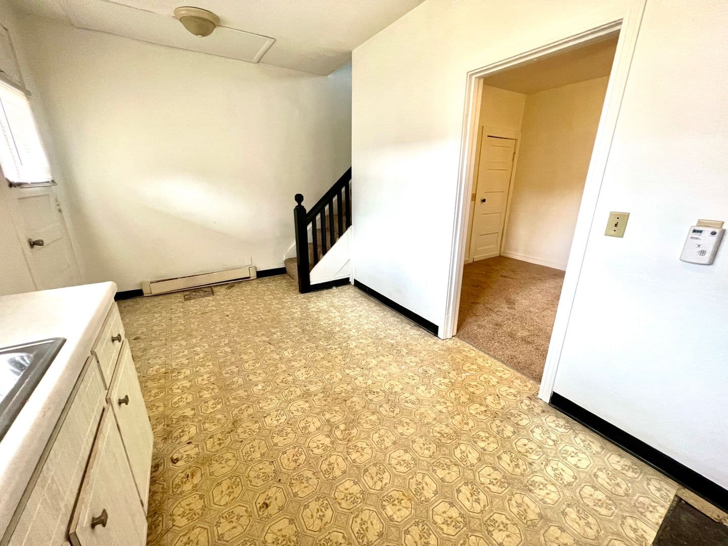 New Kensington Apartment: 1613 Fourth Avenue