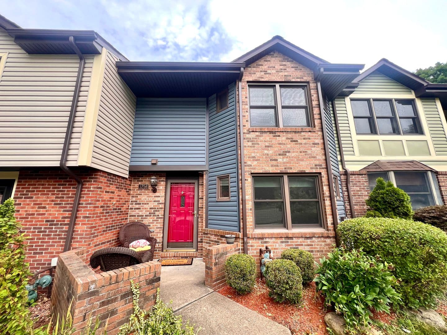 Moon Twp House: 1256 Queens Drive