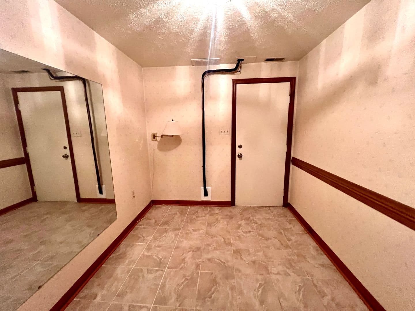Moon Twp House: 1256 Queens Drive