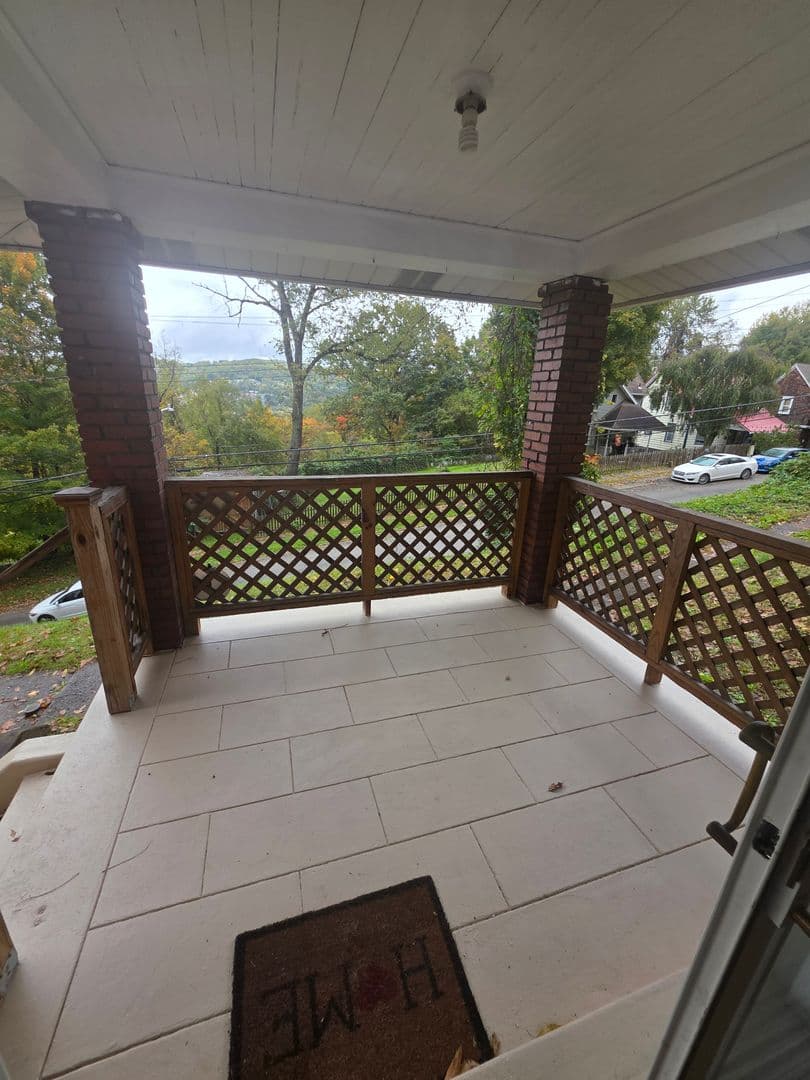 Clairton House: 821 N 6th Street