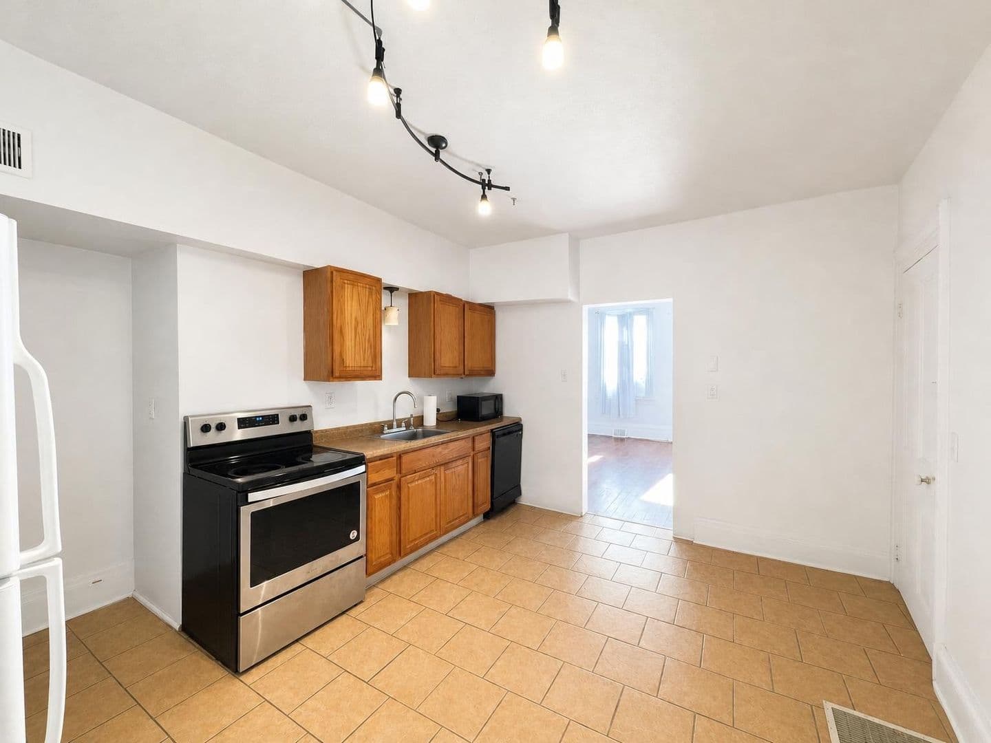 Pittsburgh Apartment: 1822 Niggel Street