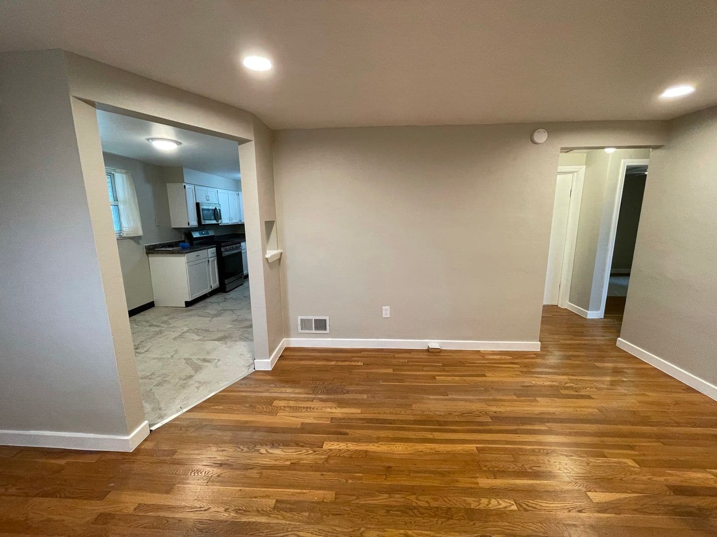 Pittsburgh House: 157 Merritt Avenue