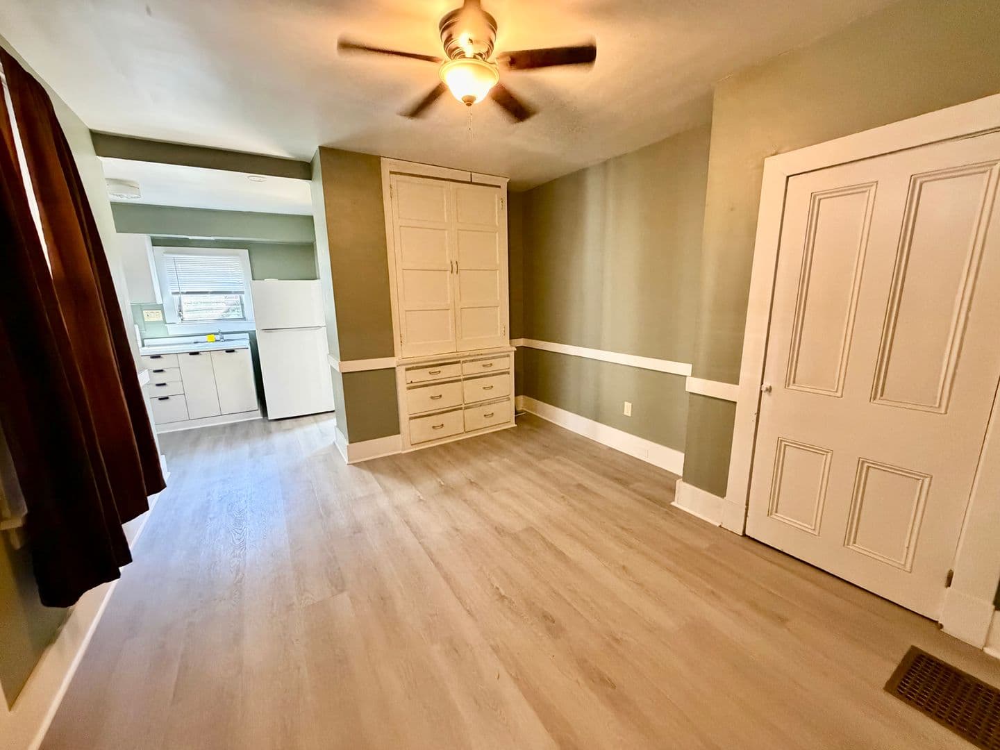 Pittsburgh Apartment: 114 Sedgwick Street