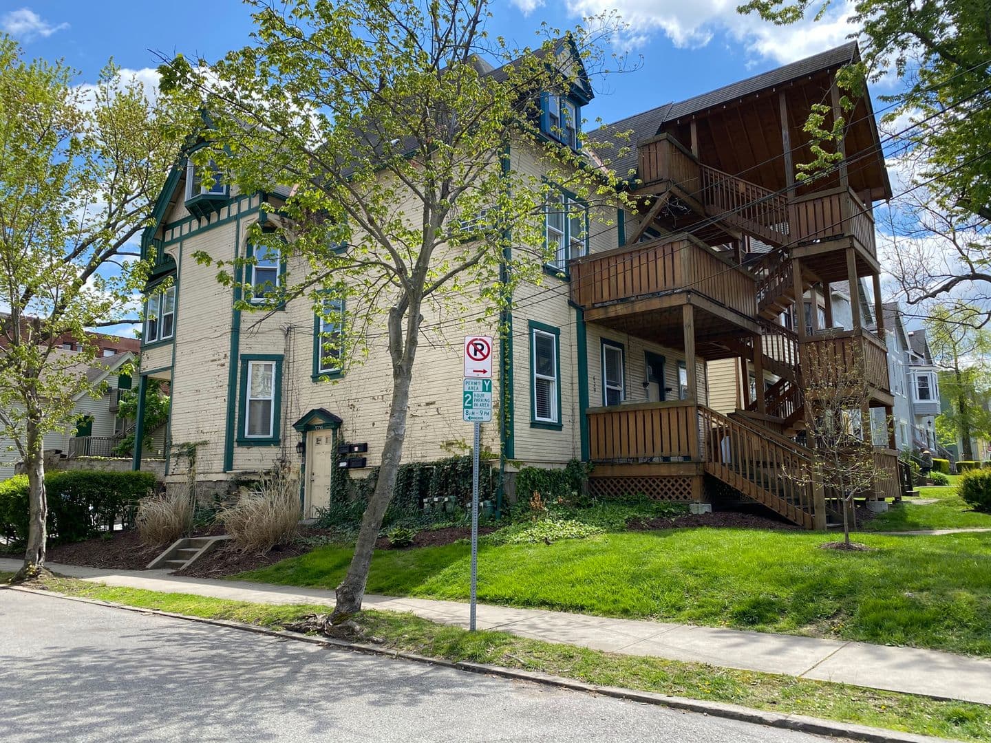 Pittsburgh Apartment: 5730 Summerlea/Holden Street