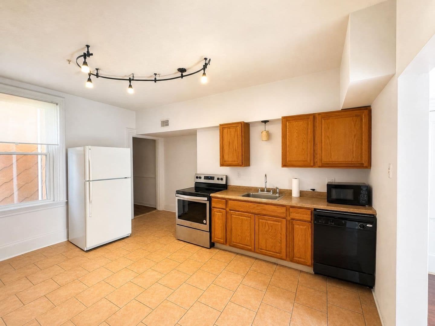 Pittsburgh Apartment: 1822 Niggel Street
