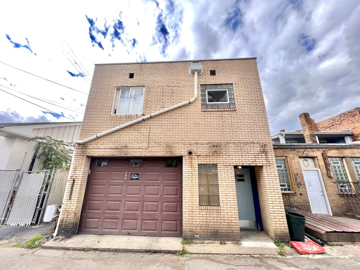 Ambridge Apartment: 810 Merchant Street