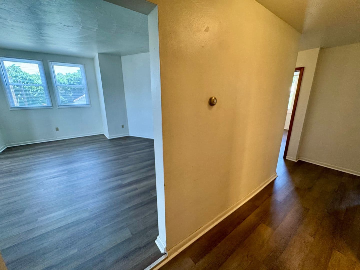 Cheswick Apartment: 212 North Highland Avenue