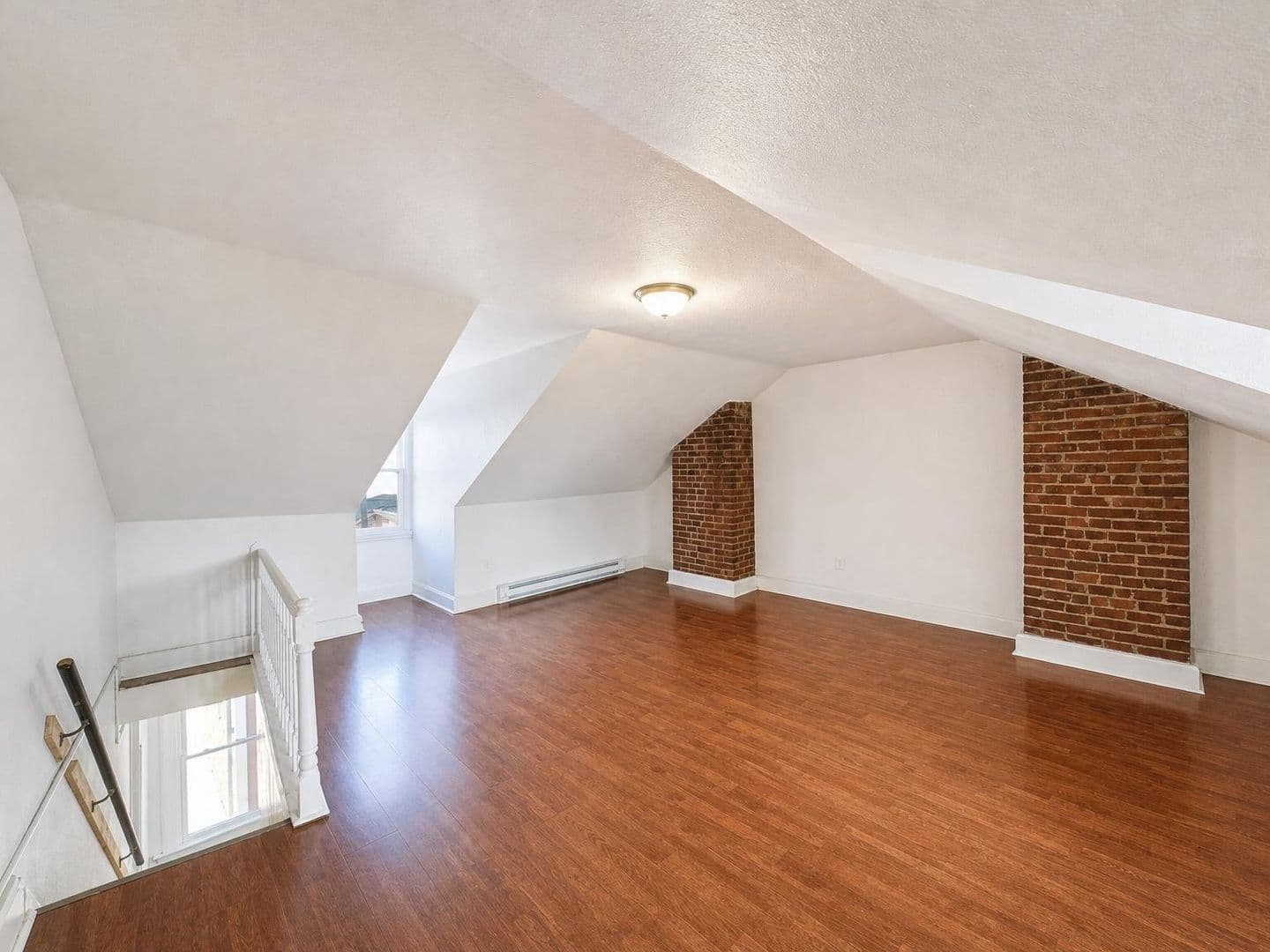 Pittsburgh Apartment: 1822 Niggel Street