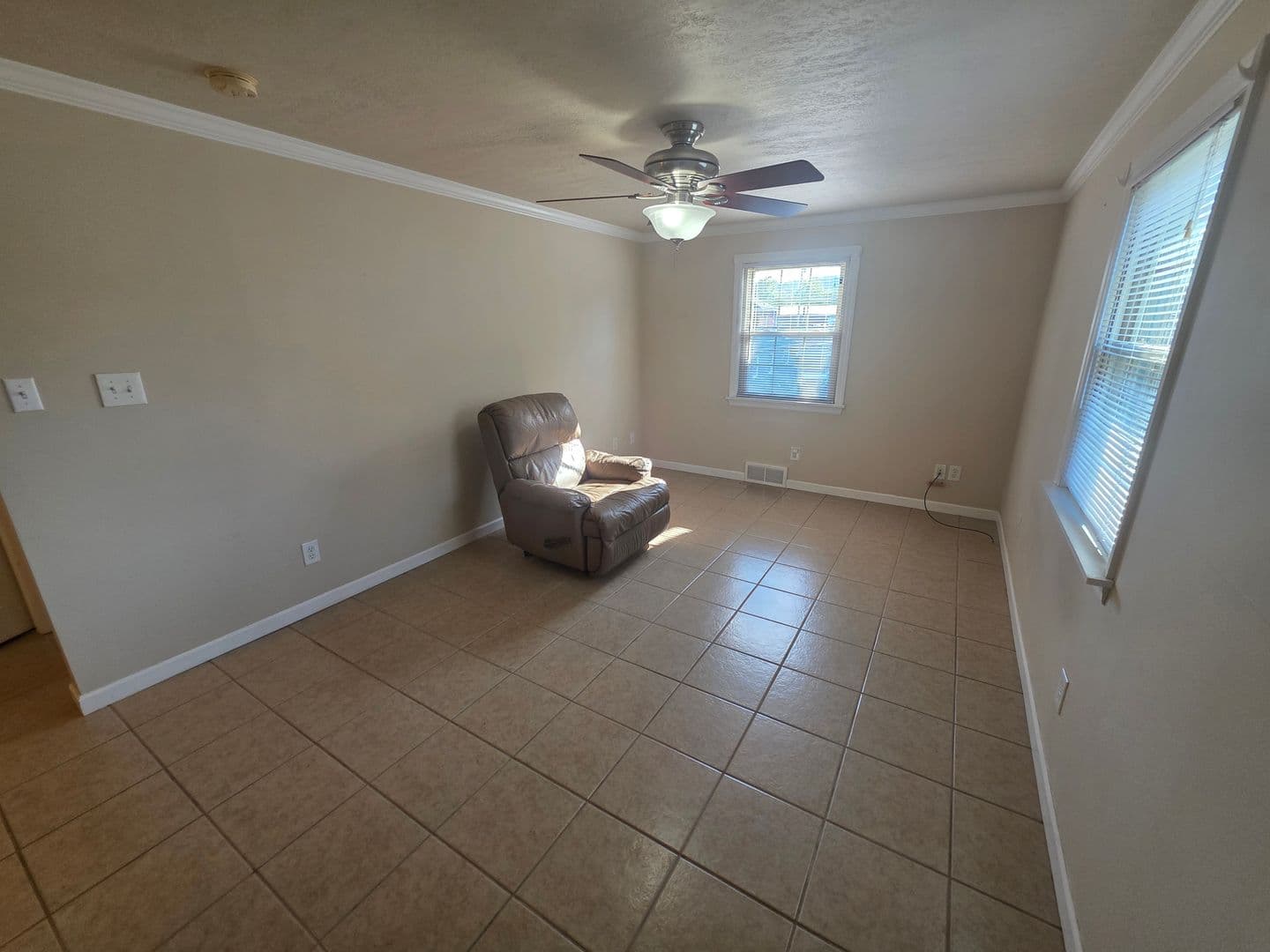 Pittsburgh Apartment: 7408 Yale Avenue