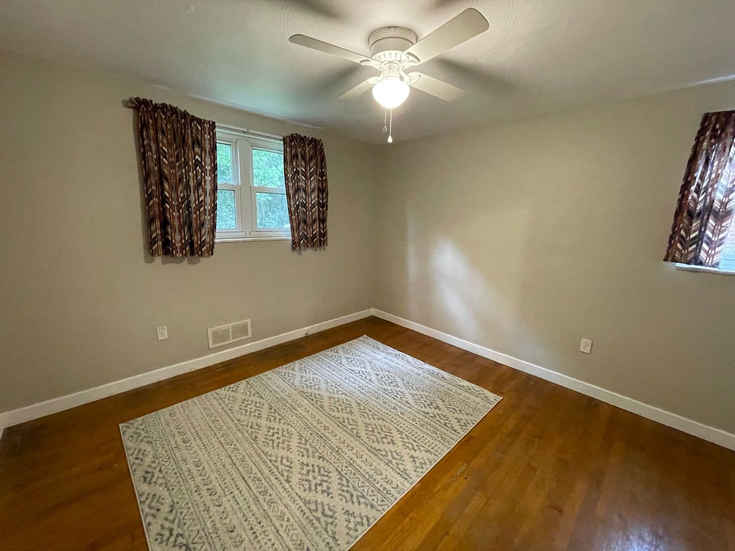 Pittsburgh House: 157 Merritt Avenue