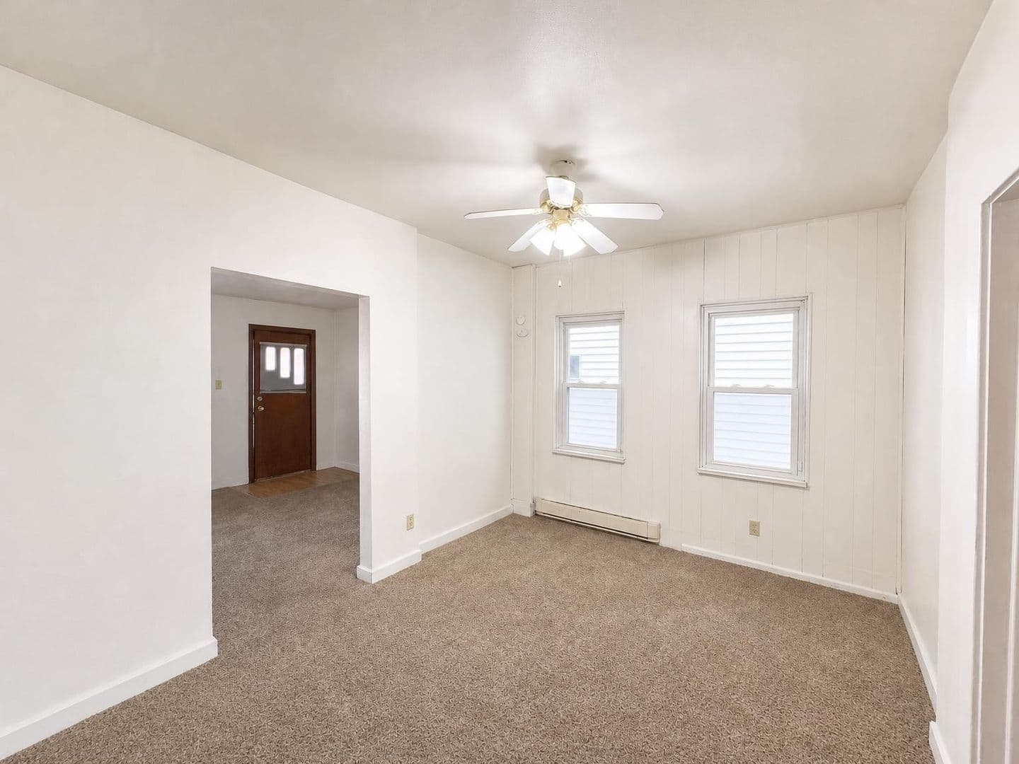 New Kensington Apartment: 1613 Fourth Avenue
