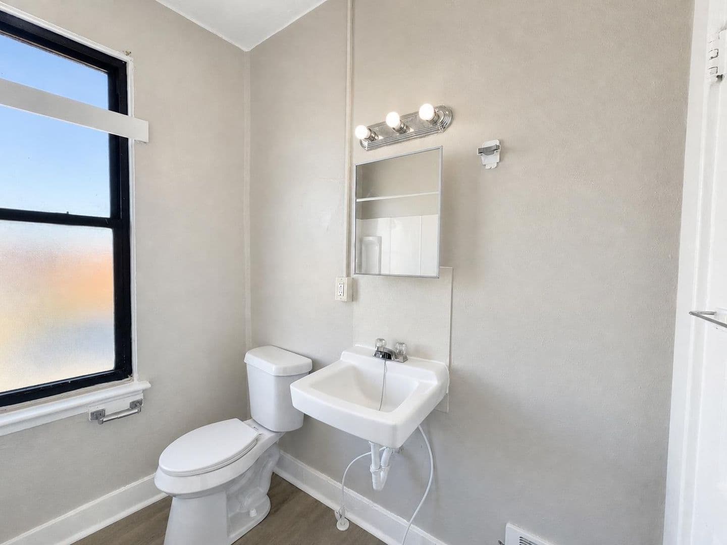 Homestead Apartment: 810 Amity Street