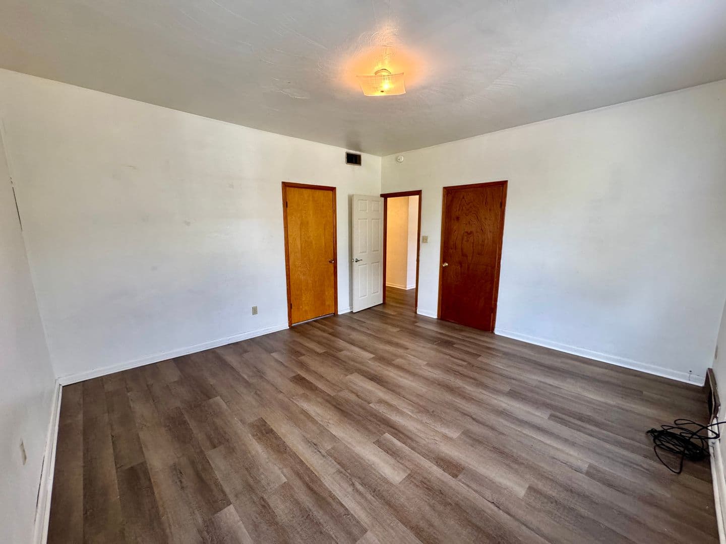 Cheswick Apartment: 212 North Highland Avenue