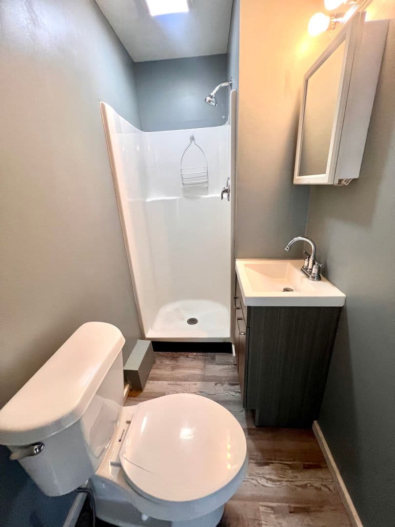 Ambridge Apartment: 810 Merchant Street