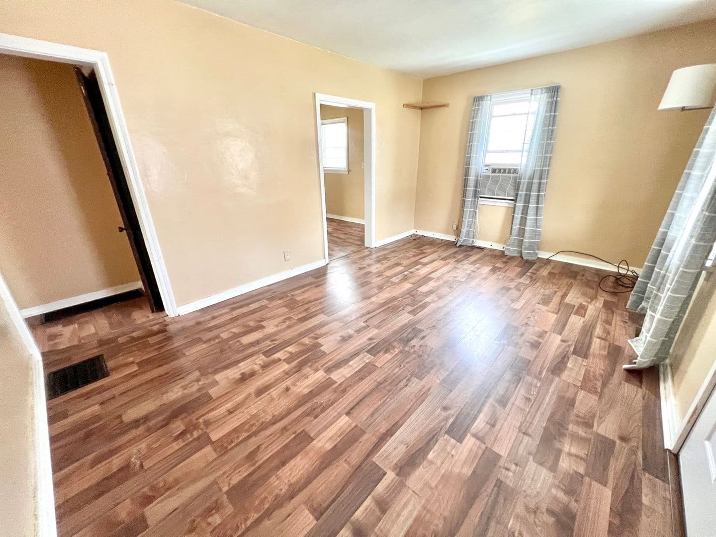 Beaver Falls House: 3609 College Avenue, Rear