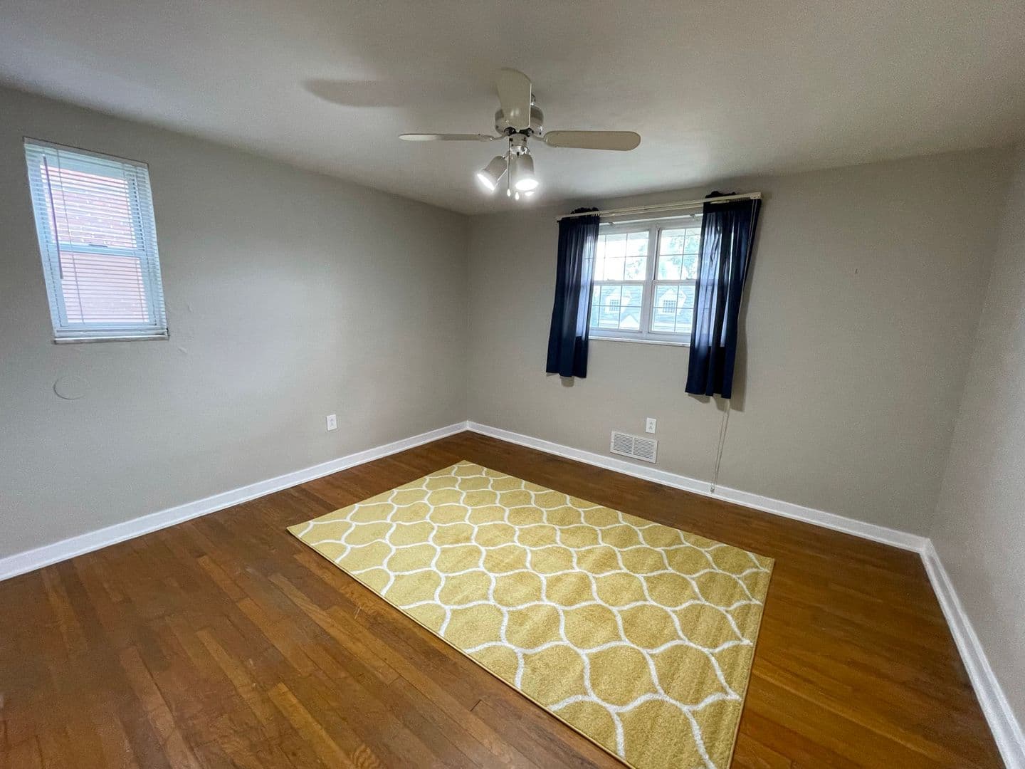 Pittsburgh House: 157 Merritt Avenue