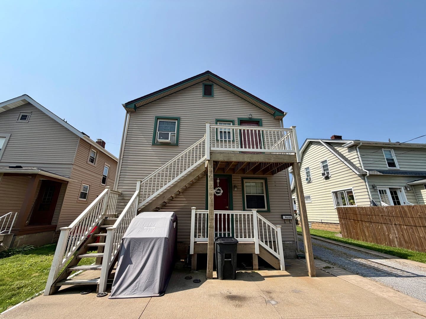Pittsburgh Apartment: 7408 Yale Avenue