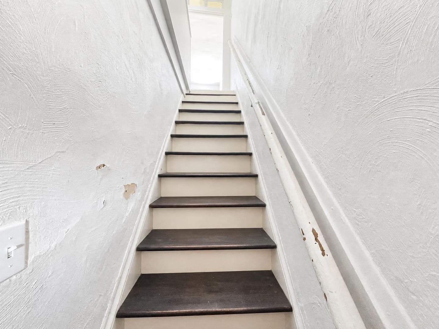 Pittsburgh Apartment: 1822 Niggel Street