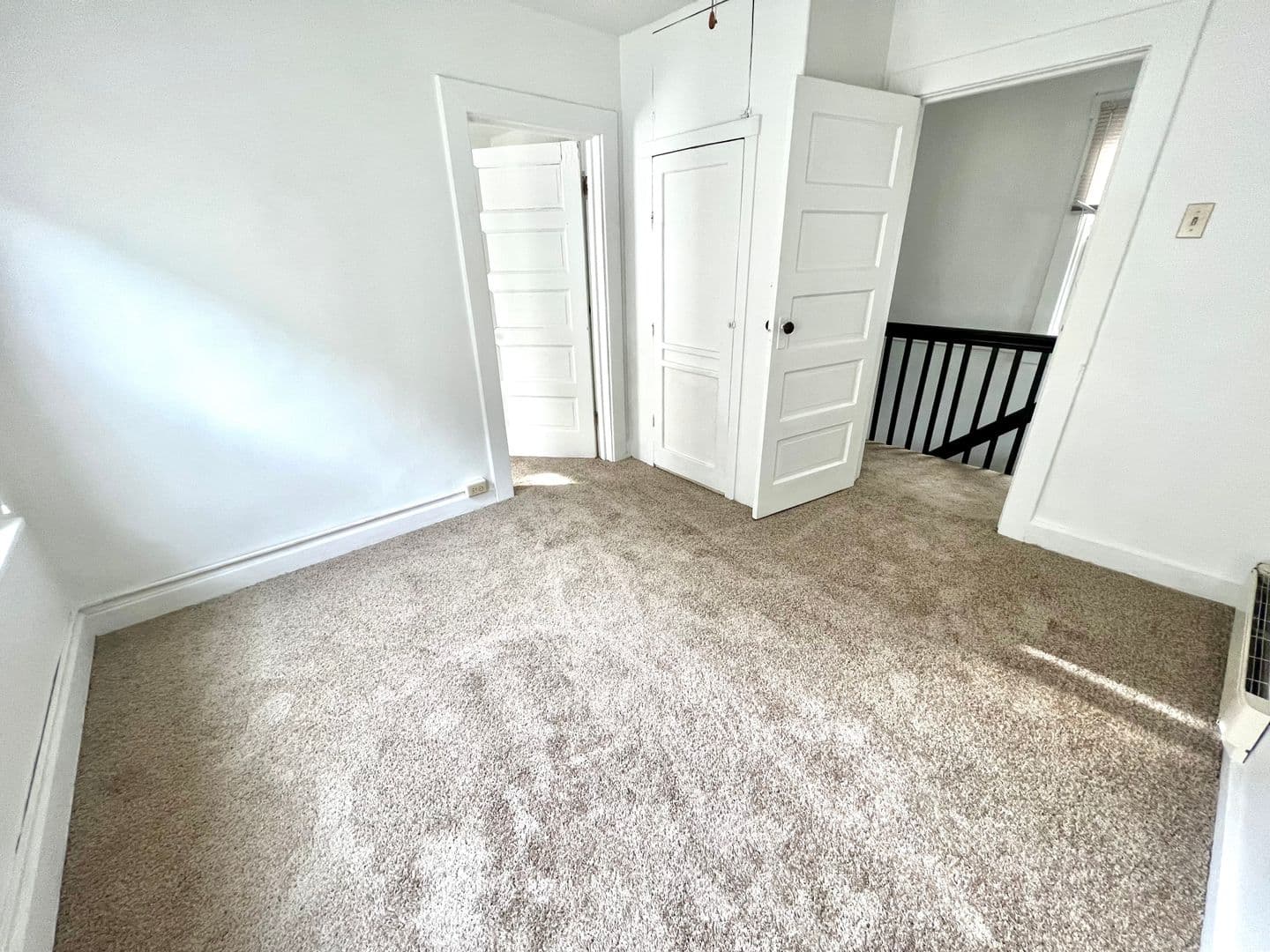 New Kensington Apartment: 1613 Fourth Avenue