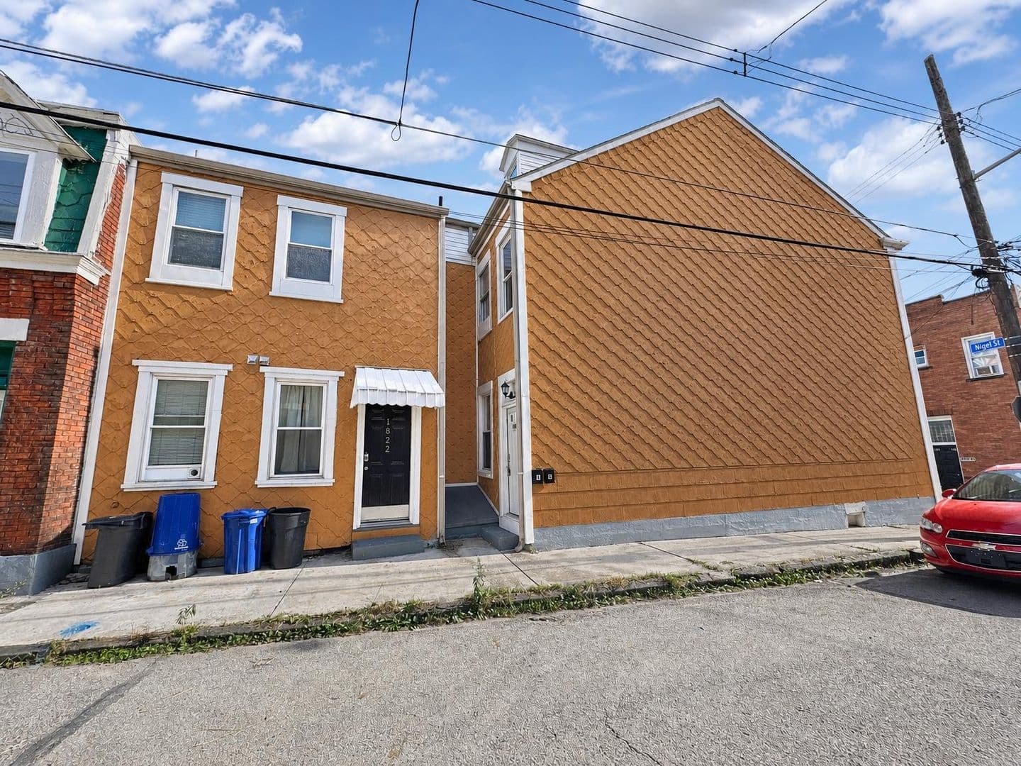 Pittsburgh Apartment: 1822 Niggel Street