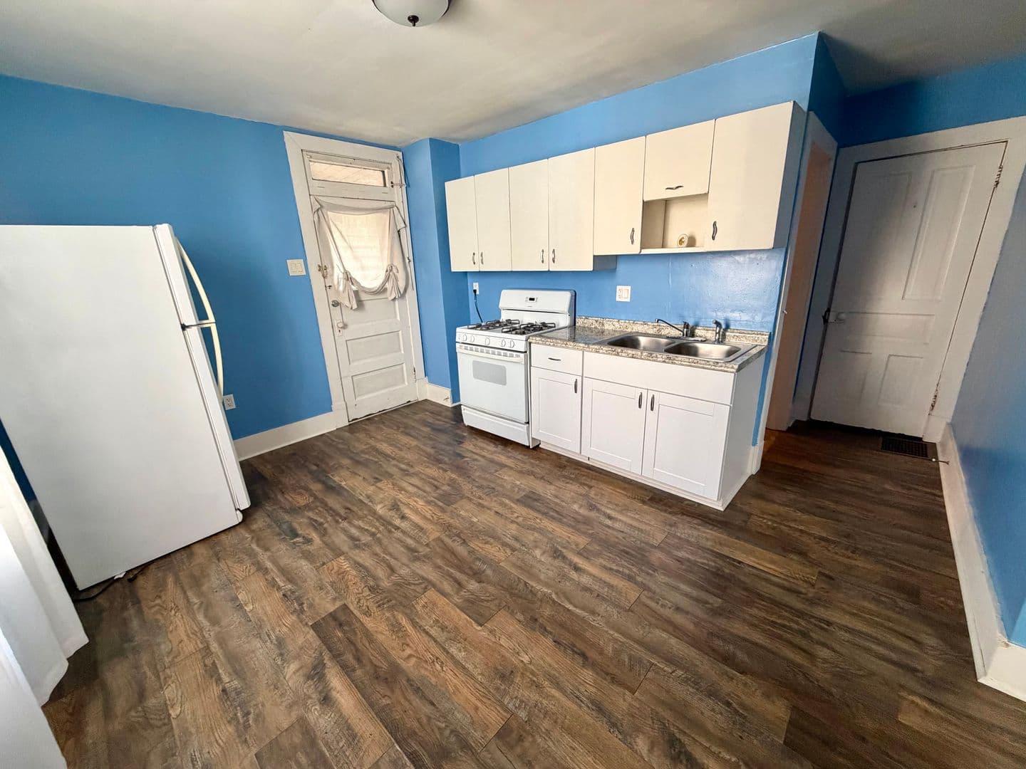 Pittsburgh Apartment: 114 Sedgwick Street