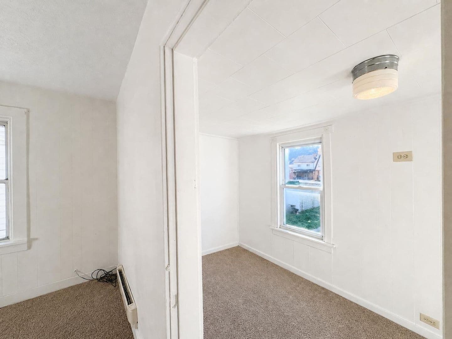 New Kensington Apartment: 1613 Fourth Avenue