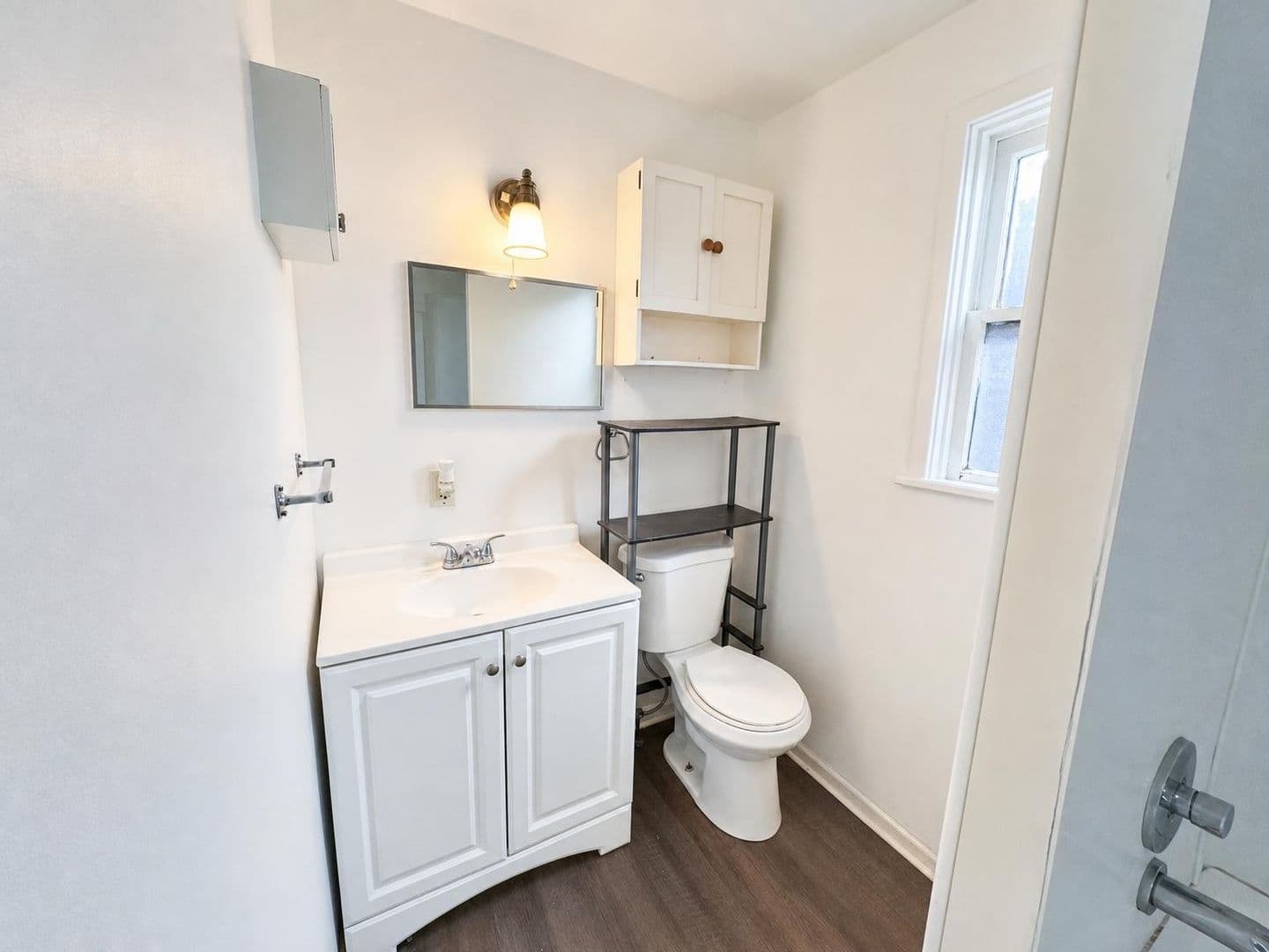 New Kensington Apartment: 1613 Fourth Avenue