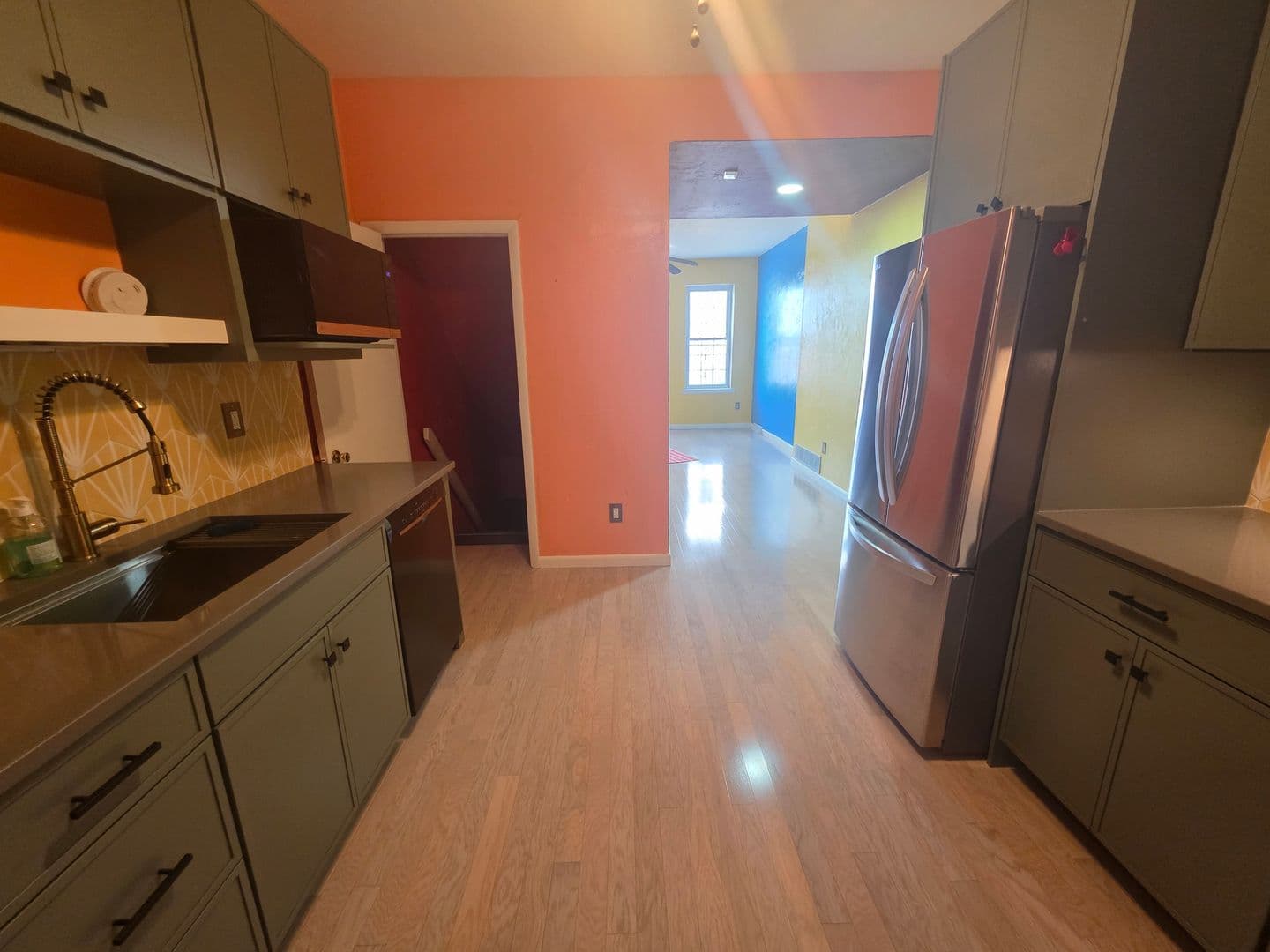 Pittsburgh House: 18 S 13th Street