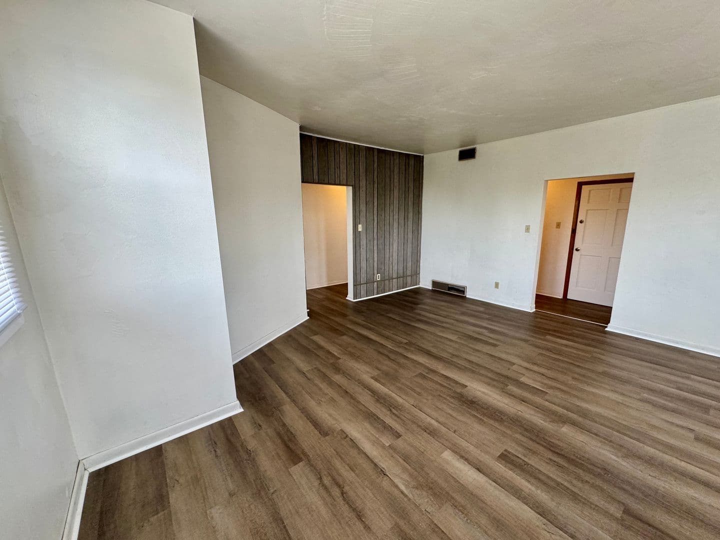Cheswick Apartment: 212 North Highland Avenue