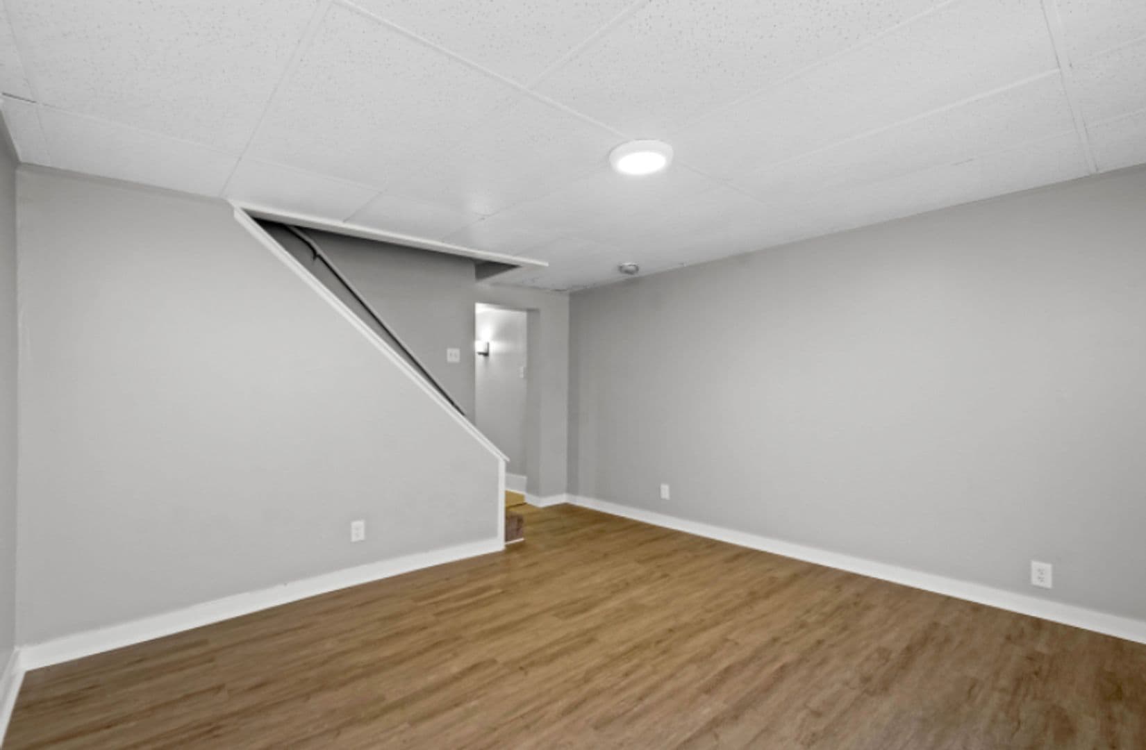 Pittsburgh Apartment: 2701-2703 Oakley Way