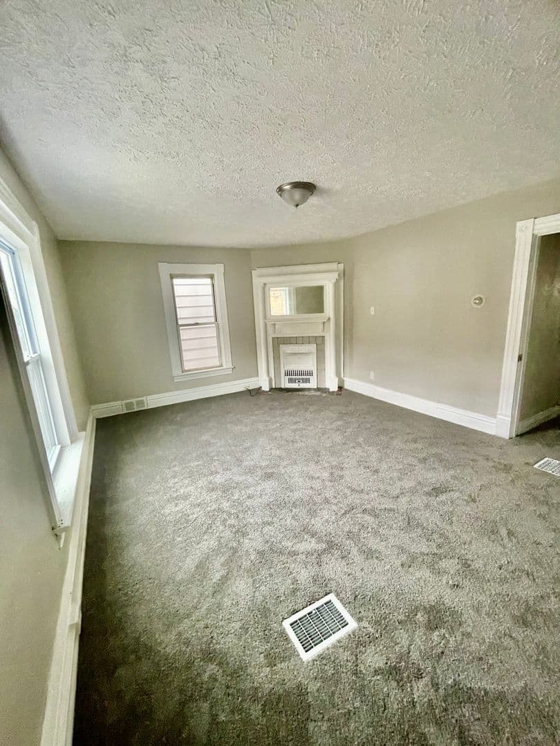 Pittsburgh Apartment: 120 Kathleen Street