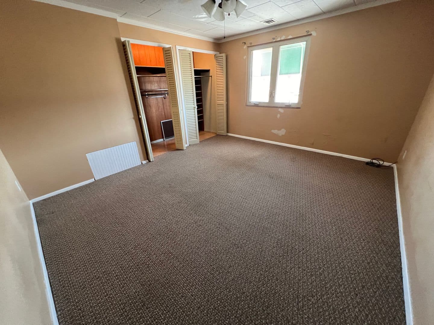Ambridge Apartment: 810 Merchant Street