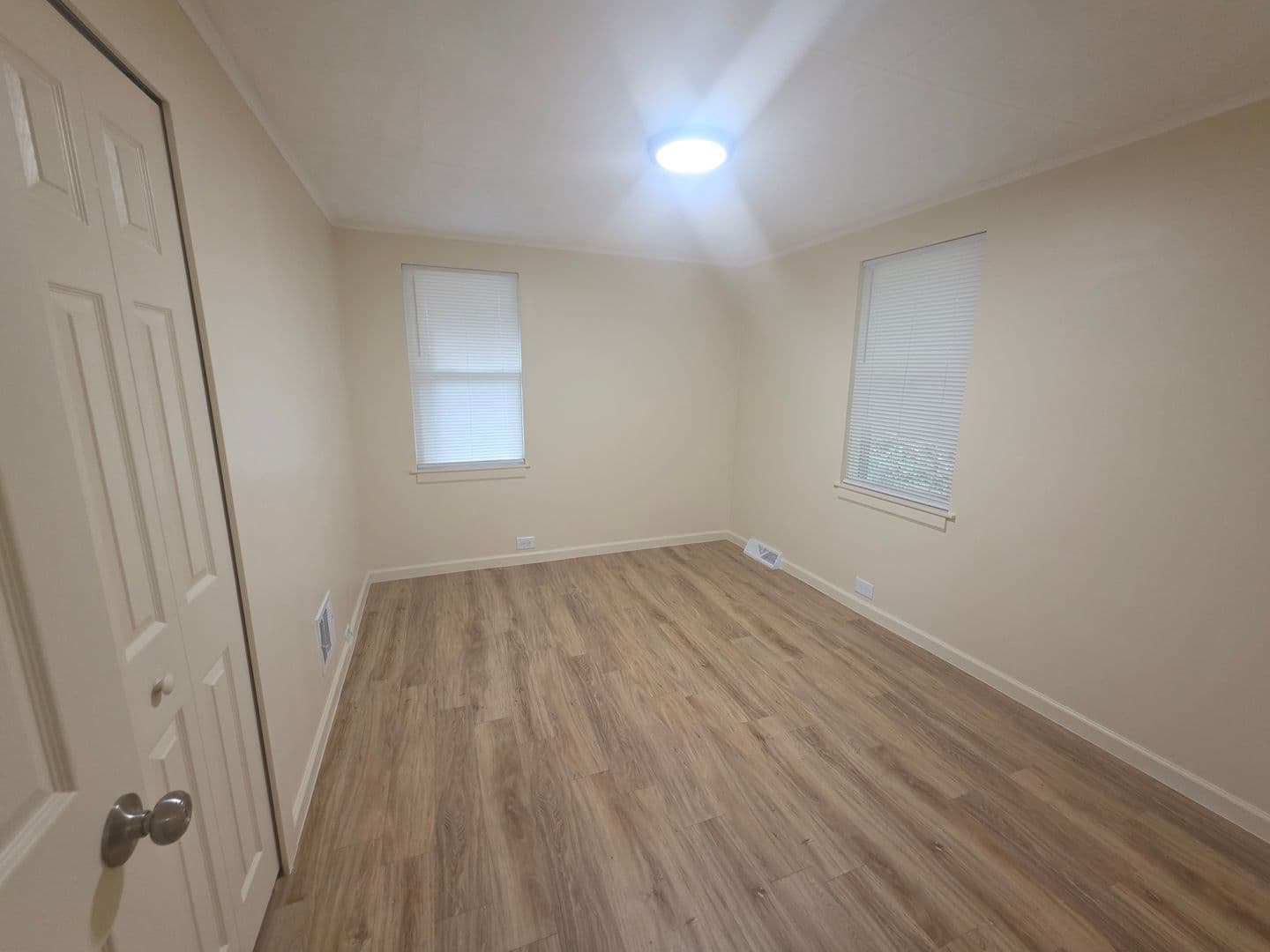 Clairton House: 821 N 6th Street
