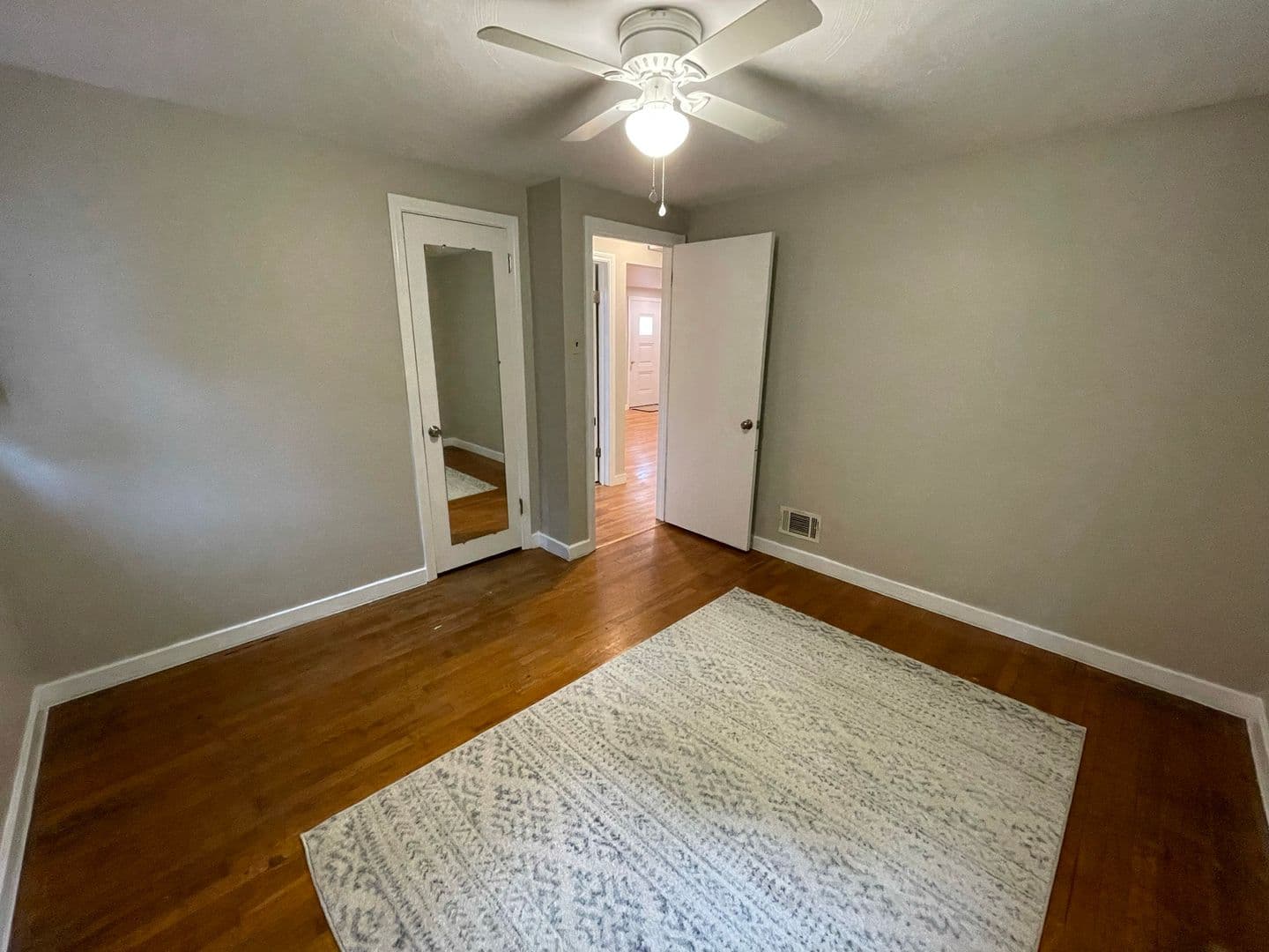 Pittsburgh House: 157 Merritt Avenue