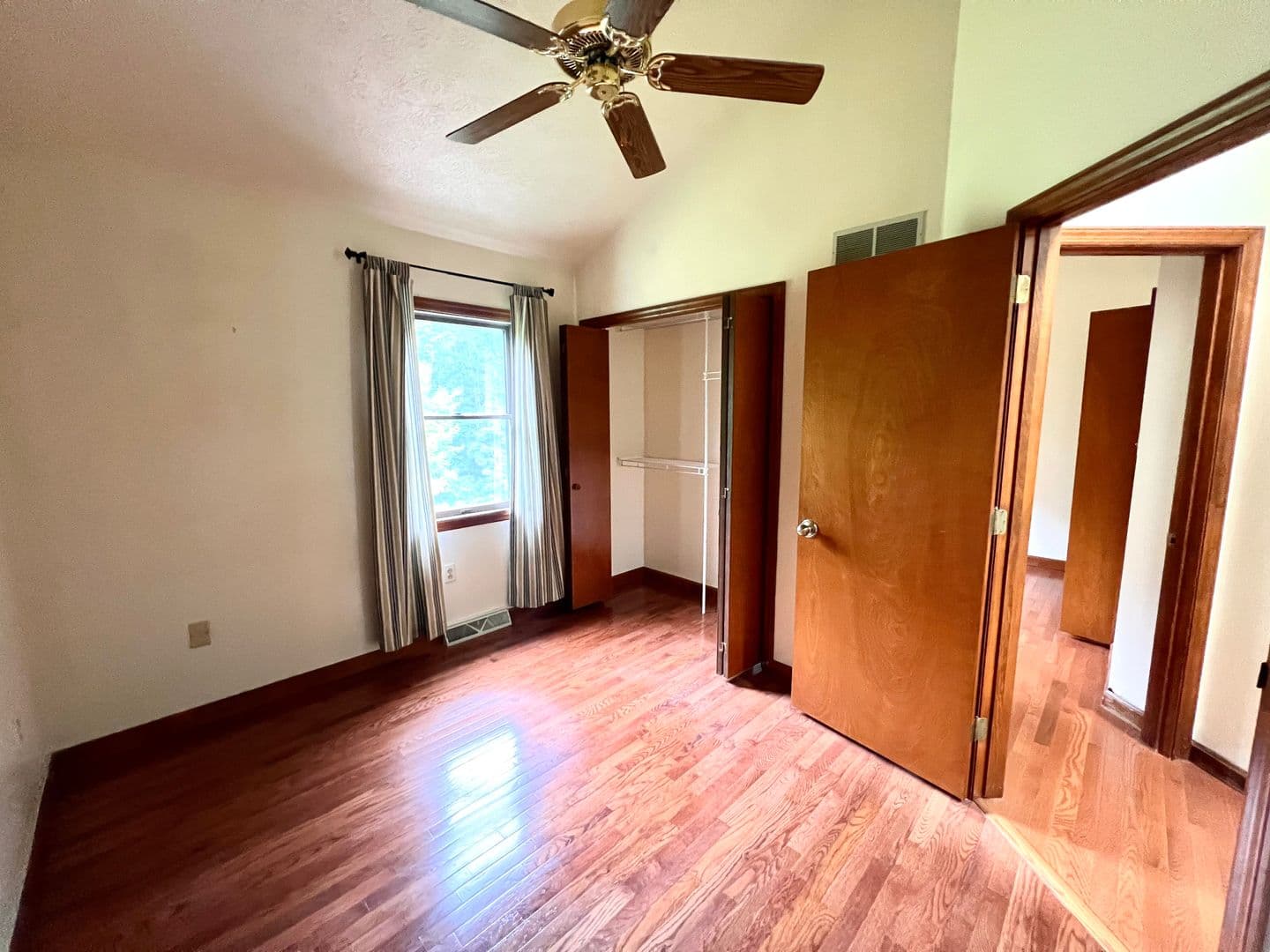 Moon Twp House: 1256 Queens Drive