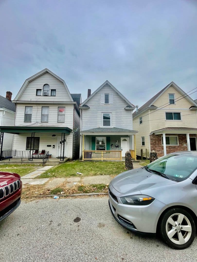 Pittsburgh Apartment: 120 Kathleen Street