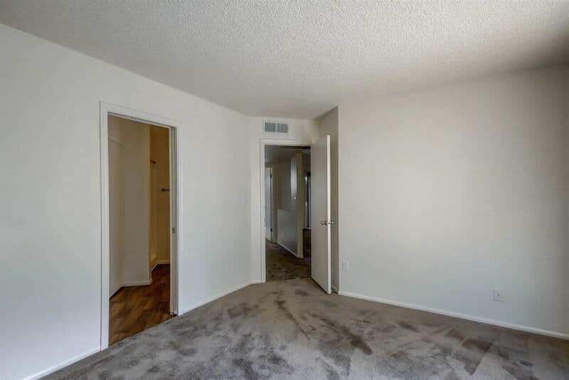 Scottsdale Apartment: 8521 E. McDowell Rd