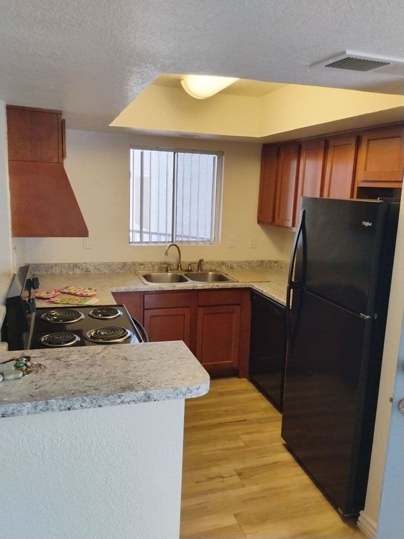 Scottsdale Apartment: 8521 E. McDowell Rd