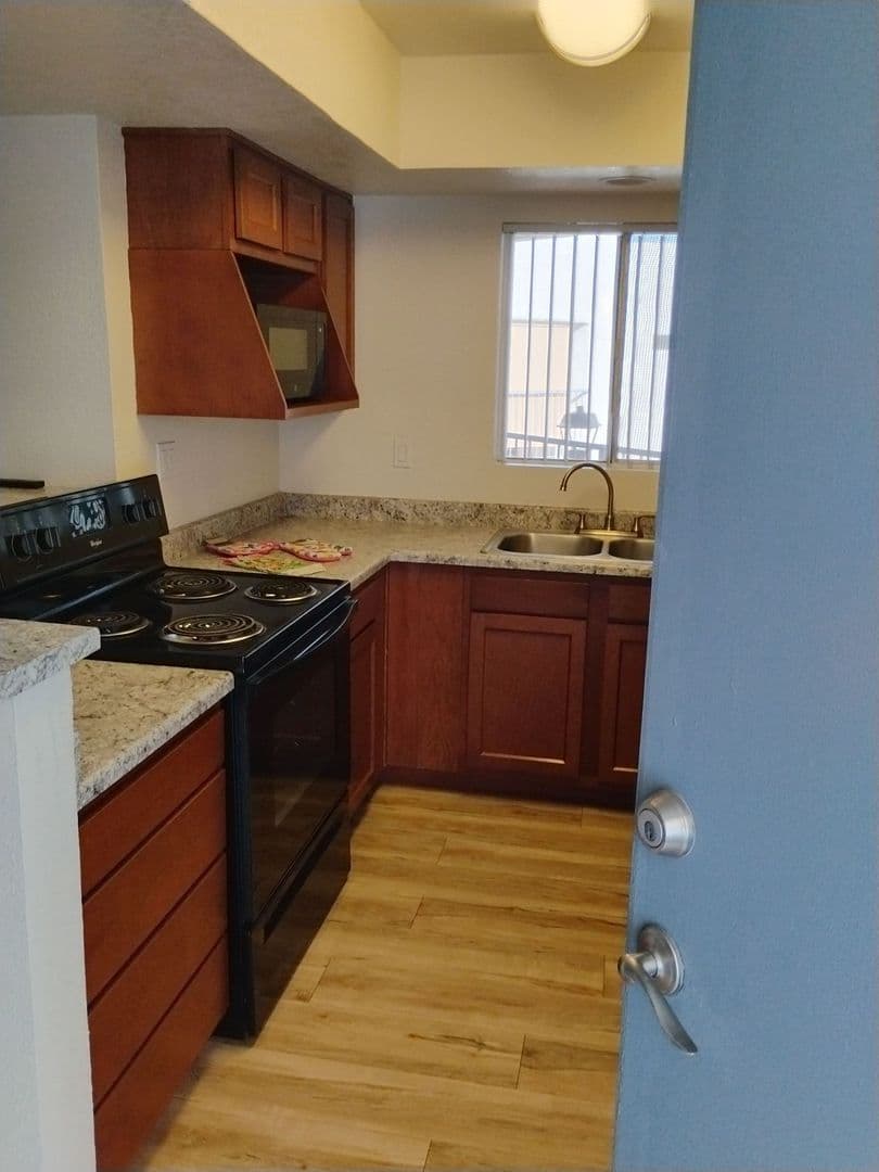 Scottsdale Apartment: 8521 E. McDowell Rd