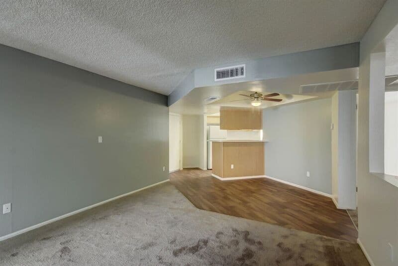 Scottsdale Apartment: 8521 E. McDowell Rd