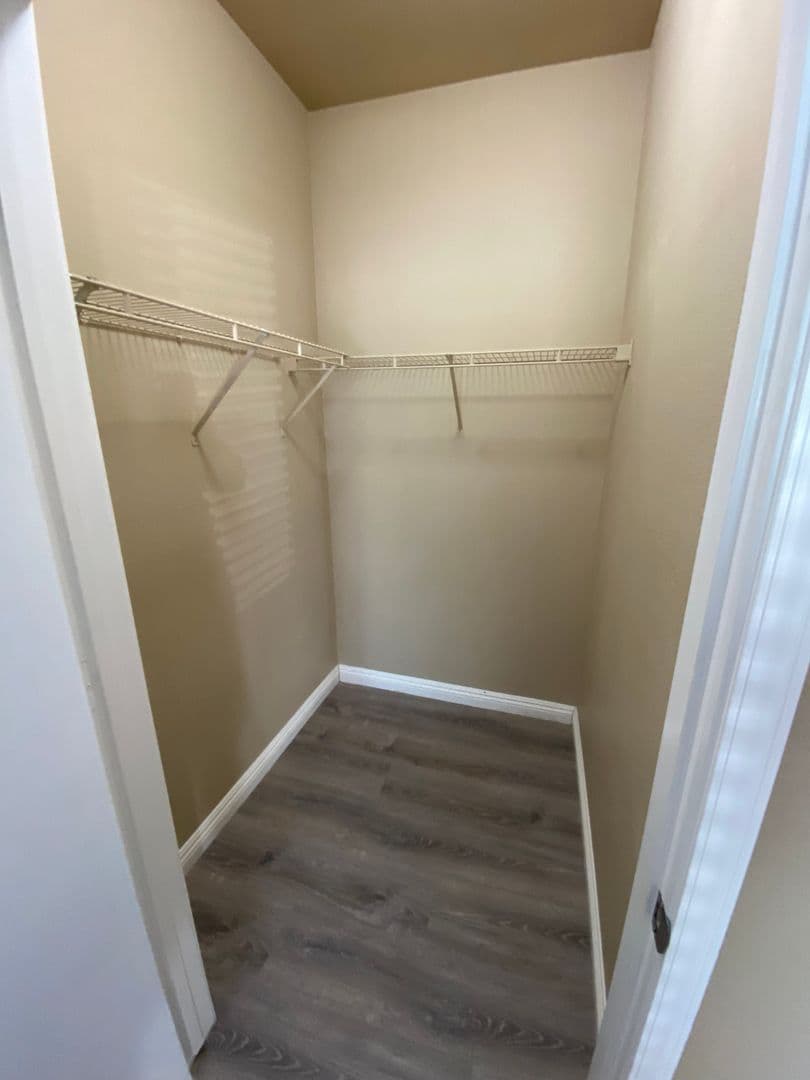 Las Vegas Apartment: 7255 W. Sunset Rd. #1145 BLDG 20