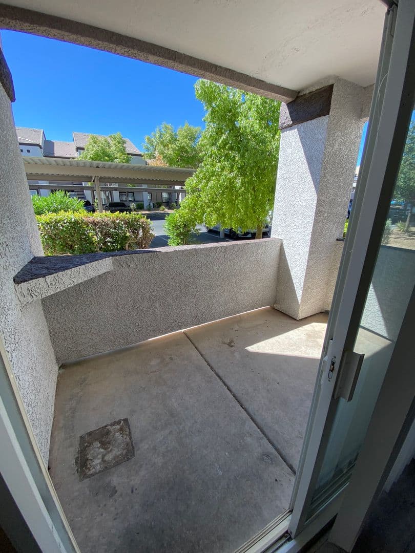 Las Vegas Apartment: 7255 W. Sunset Rd. #1145 BLDG 20
