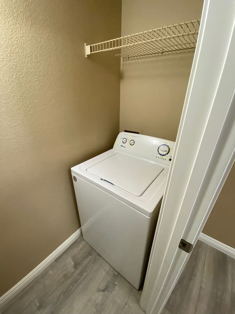 Las Vegas Apartment: 7255 W. Sunset Rd. #1145 BLDG 20