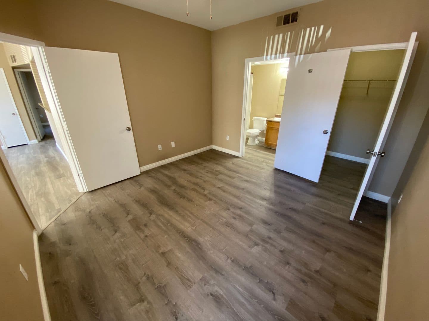 Las Vegas Apartment: 7255 W. Sunset Rd. #1145 BLDG 20